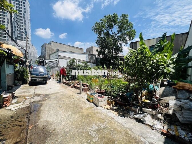 HÀNG ĐẦU TƯ_BÁN GẤP LÔ ĐẤT CÁCH VẠN PHÚC CITY 300M_HẺM Ô TÔ_SỔ MỚI