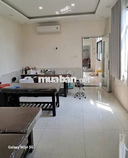 CHO THUÊ NHÀ MT ĐƯỜNG TÂN HƯƠNG _ 4,5X20M _ TRỆT 3 LẦU CÓ THANG MÁY