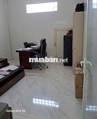 CHO THUÊ NHÀ MT ĐƯỜNG TÂN HƯƠNG _ 4,5X20M _ TRỆT 3 LẦU CÓ THANG MÁY