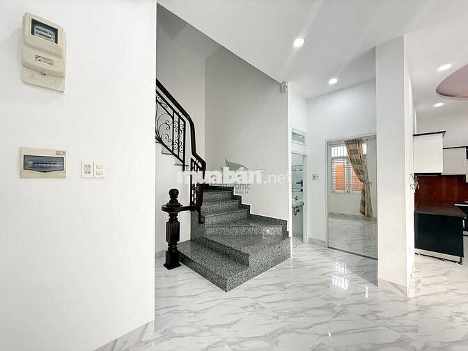 CHO THUÊ NHÀ LÔ GÓC ÔM 2 MẶT TIỀN GIÁ 25 TRIỆU KHU ĐÔ THỊ HÀ QUANG 1