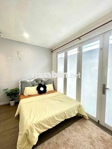 cho thuê phòng trọ Quận 1 đường Hai Bà Trưng gần CV Lê Văn Tám