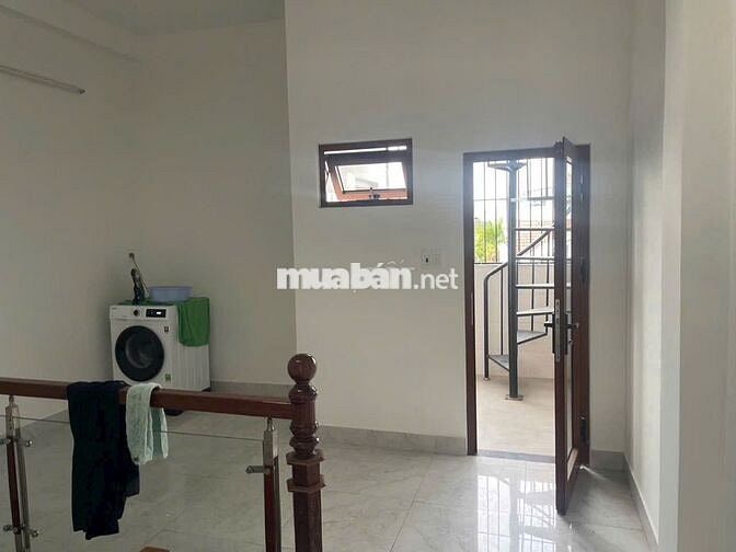 Bán nhà mặt tiền Lê Văn Hiến, đối diện bệnh viện 600 giường, Đà Nẵng