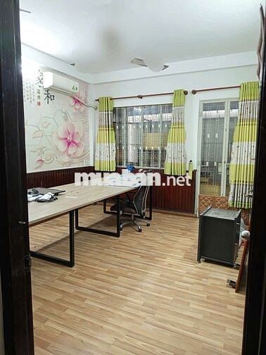 ♥️ Nhà Mặt Tiền Kinh Doanh Lạc Long Quân DT:4x16m,3 lầu, 4PN 3WC