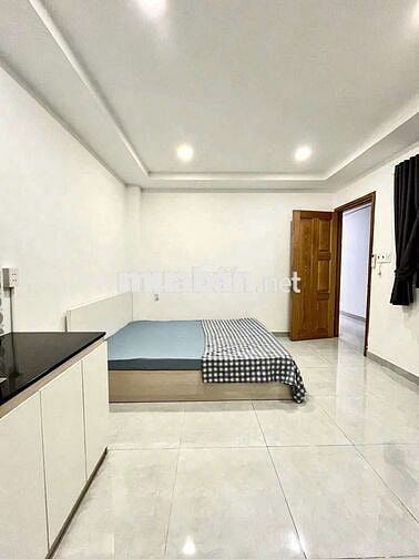STUDIO CỬA SỔ TRỜI NGAY CỔNG ĐẠI HỌC VĂN LANG CƠ SỞ 3
