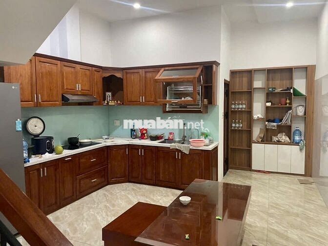 Bán nhà mặt tiền Lê Văn Hiến, đối diện bệnh viện 600 giường, Đà Nẵng
