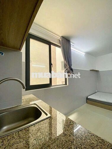 STUDIO CỬA SỔ TRỜI NGAY CỔNG ĐẠI HỌC VĂN LANG CƠ SỞ 3