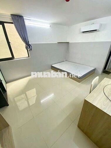STUDIO CỬA SỔ TRỜI NGAY CỔNG ĐẠI HỌC VĂN LANG CƠ SỞ 3