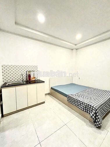 STUDIO CỬA SỔ TRỜI NGAY CỔNG ĐẠI HỌC VĂN LANG CƠ SỞ 3