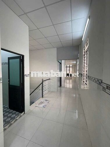 Nhà mới 170m2 4 phòng full 4 máy lạnh trục chính hẻm 30/4 chỉ 8tr