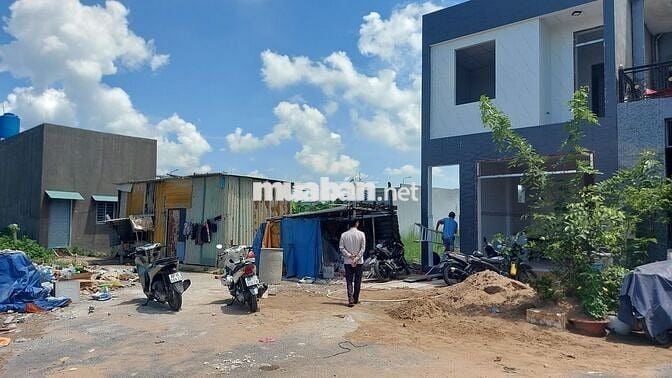 bán gấp lô đất 200m2-giá 1tỷ400-tại khu dân cư hải sơn-đức hòa-long an