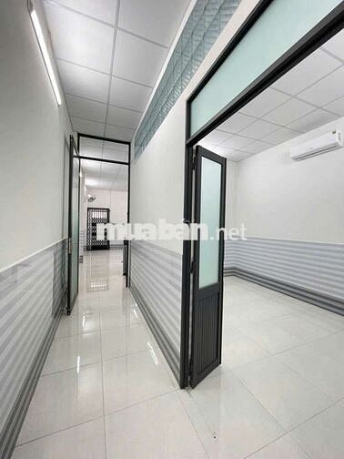 Nhà mới 170m2 4 phòng full 4 máy lạnh trục chính hẻm 30/4 chỉ 8tr