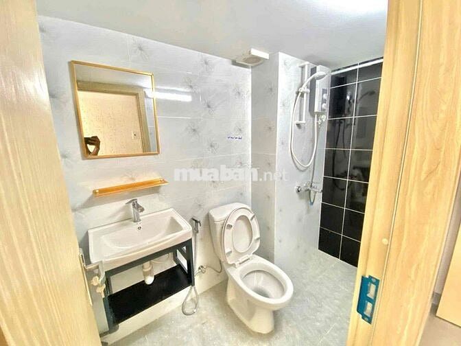 Cho Thuê Căn Hộ Duplex Đi Bộ Qua Văn Lang