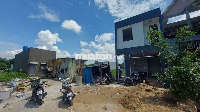bán gấp lô đất 200m2-giá 1tỷ400-tại khu dân cư hải sơn-đức hòa-long an