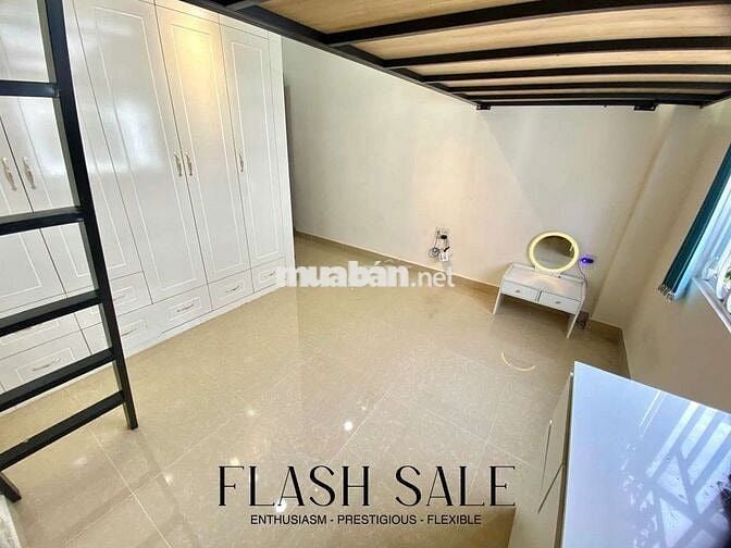 STUDIO CỬA SỔ TRỜI NGAY CỔNG ĐẠI HỌC VĂN LANG CƠ SỞ 3