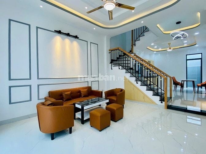 ⭐️Nhà 3 Lầu DT:4,3x13 tuyệt đẹp Cao cấp hẻm xe hơi 5m Nguyễn Văn Nghi 