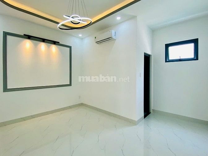 ⭐️Nhà 3 Lầu DT:4,3x13 tuyệt đẹp Cao cấp hẻm xe hơi 5m Nguyễn Văn Nghi 