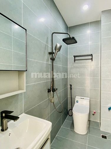 ⭐️Nhà 3 Lầu DT:4,3x13 tuyệt đẹp Cao cấp hẻm xe hơi 5m Nguyễn Văn Nghi 