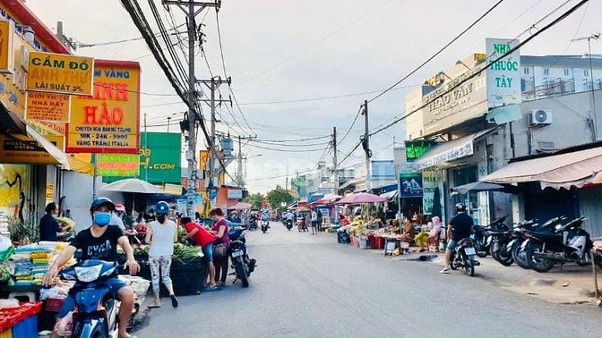 Bán đất Bình Tân - hẻm xe hơi -gần chợ -55m2 - full thổ -Sổ hồng Gốc