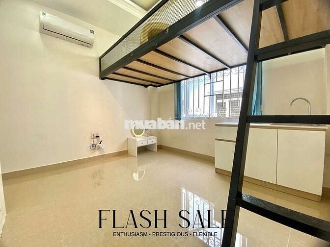 STUDIO CỬA SỔ TRỜI NGAY CỔNG ĐẠI HỌC VĂN LANG CƠ SỞ 3
