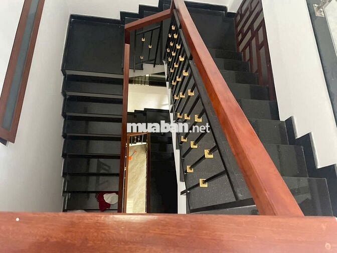Bán nhà mặt tiền Lê Văn Hiến, đối diện bệnh viện 600 giường, Đà Nẵng