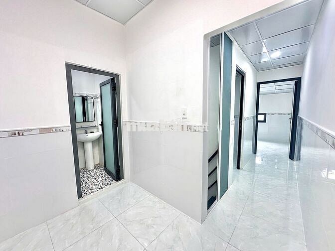 Nhà trệt lửng 2 PN kế BV Đa Khoa Trung Ương chỉ 5 triệu