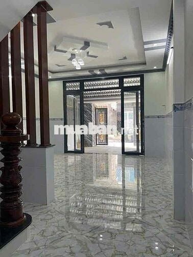 Bán gấp căn nhà Quận 8 sau lưng chợ Bình Điền