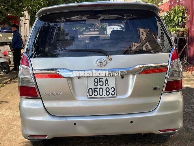 Toyota Innova 2012 mt