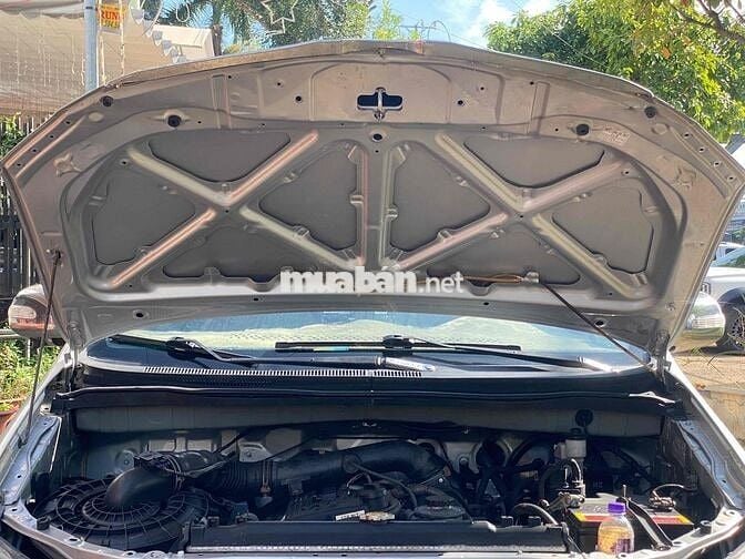 Toyota Innova 2012 mt