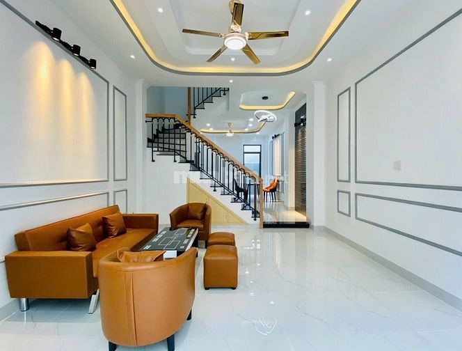 ⭐️Nhà 3 Lầu DT:4,3x13 tuyệt đẹp Cao cấp hẻm xe hơi 5m Nguyễn Văn Nghi 