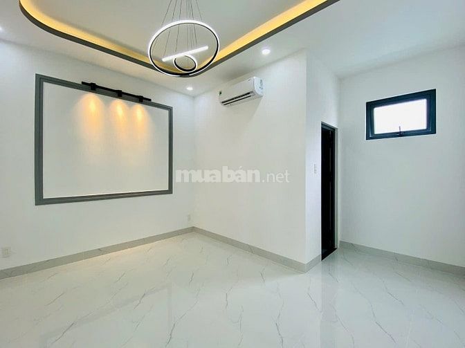 ⭐️Nhà 3 Lầu DT:4,3x13 tuyệt đẹp Cao cấp hẻm xe hơi 5m Nguyễn Văn Nghi 