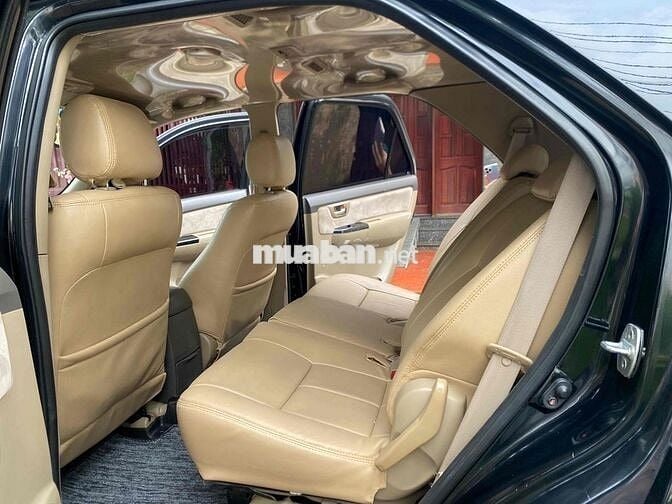 Toyota Fortuner 2013 2.5G sàn dầu