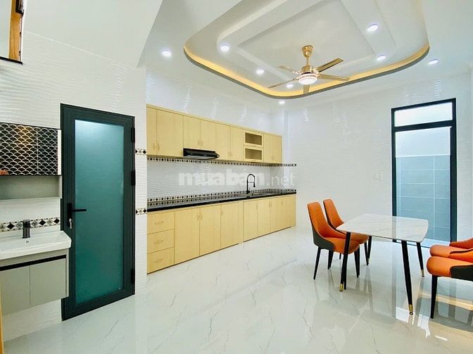 ⭐️Nhà 3 Lầu DT:4,3x13 tuyệt đẹp Cao cấp hẻm xe hơi 5m Nguyễn Văn Nghi 