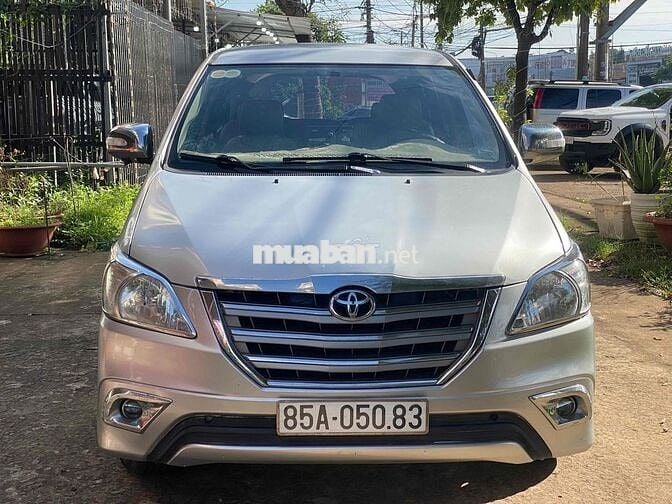 Toyota Innova 2012 mt