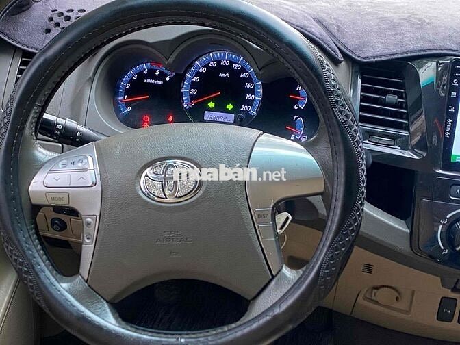 Toyota Fortuner 2013 2.5G sàn dầu