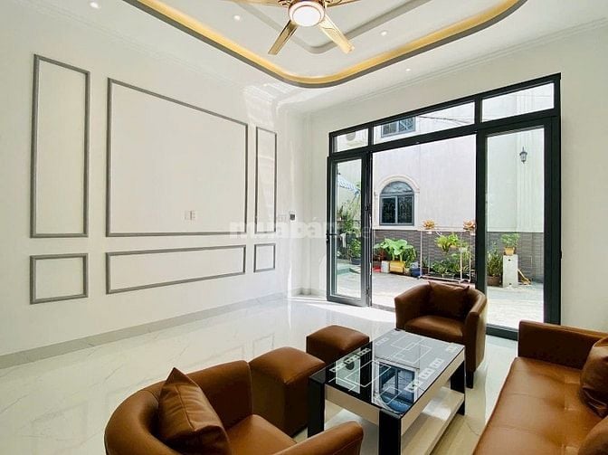 ⭐️Nhà 3 Lầu DT:4,3x13 tuyệt đẹp Cao cấp hẻm xe hơi 5m Nguyễn Văn Nghi 