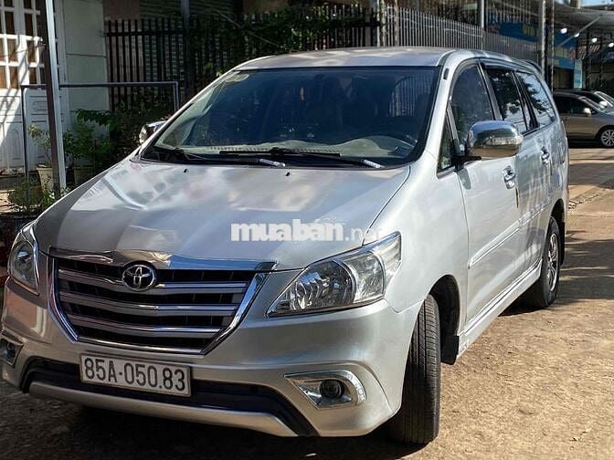 Toyota Innova 2012 mt