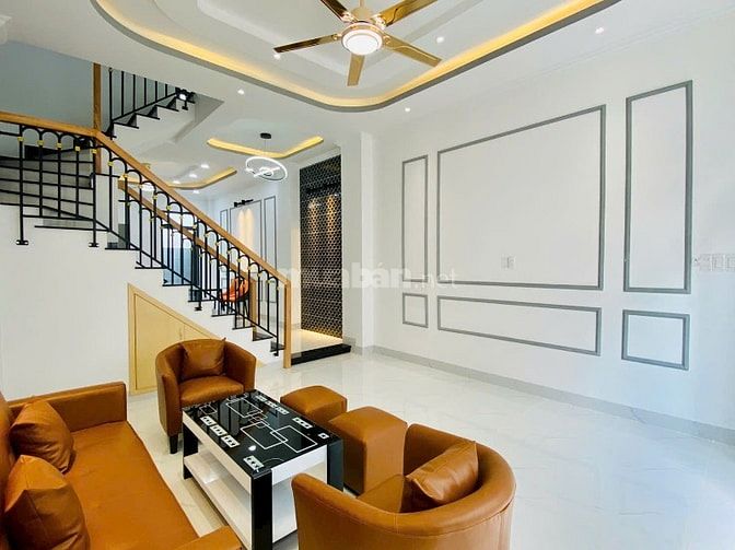⭐️Nhà 3 Lầu DT:4,3x13 tuyệt đẹp Cao cấp hẻm xe hơi 5m Nguyễn Văn Nghi 
