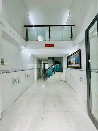 ⭐️Nhà 4 Lầu Cao cấp hẻm 1 trục cách Mặt tiền Nguyễn Văn Đậu 30m, P6, Q