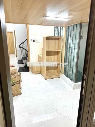 Duplex Ban Công Full Nội Thất Ngay Ngã Tư Phú Nhuận