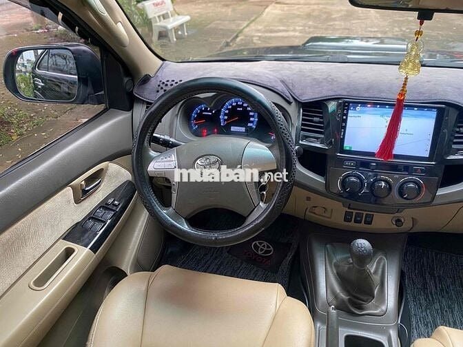 Toyota Fortuner 2013 2.5G sàn dầu