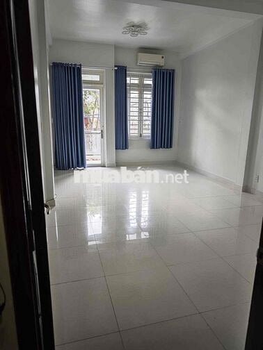 Nhà Thuê Mặt Tiền Đường Nội Bộ Bình Phú P10 Q6