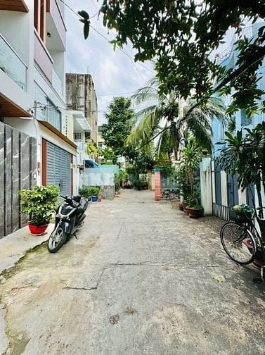 ⭐️Nhà 4 Lầu Cao cấp hẻm 1 trục cách Mặt tiền Nguyễn Văn Đậu 30m, P6, Q
