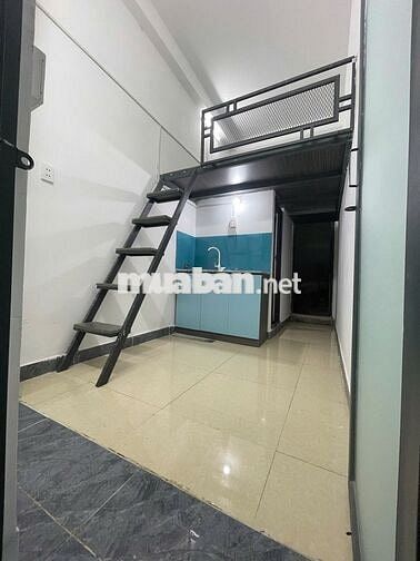 Phòng trọ đi bộ qua. ĐH Văn Lang ngay công viên Bến Hải