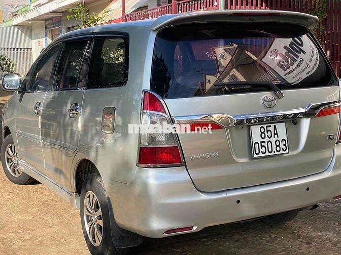 Toyota Innova 2012 mt