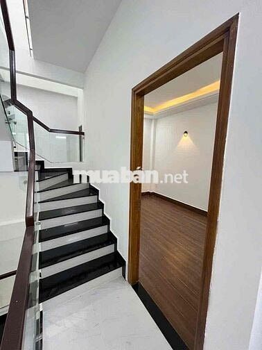 Hẻm KD 8m thông 76/25b Lê Văn Phan (4x15m) 3 tấm (3PN sân thượng)