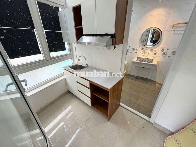 Cho thuê CC mini 1PN, 1WC, 35m2, ban công nội thất cao cấp Chu Văn An
