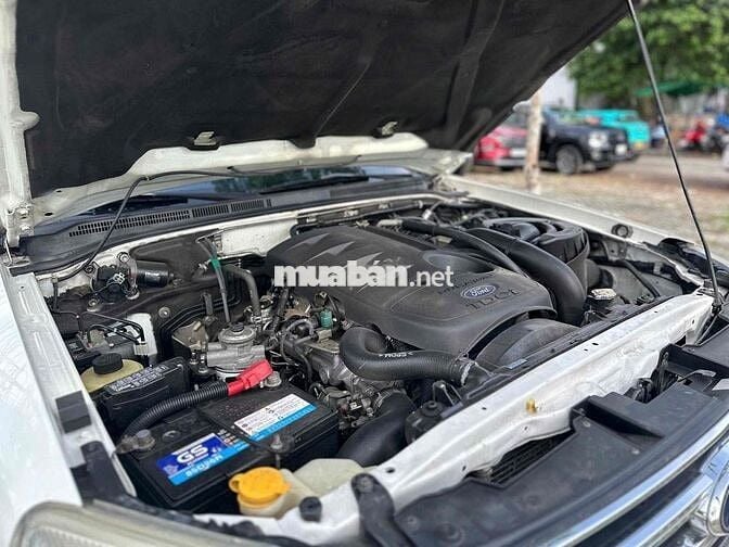 Ford Everest 2015 số tự động máy dầu cao cấp