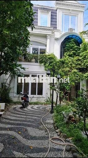 CHO THUÊ BIỆT THỰ SIÊU DỄ THƯƠNG ĐƯỜNG TRỊNH ĐÌNH TRỌNG TÂN PHÚ