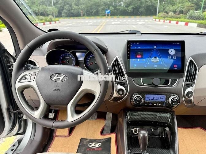 Hyundai Tucson  2.0 AT 4WD 2011