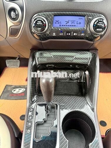 Hyundai Tucson  2.0 AT 4WD 2011